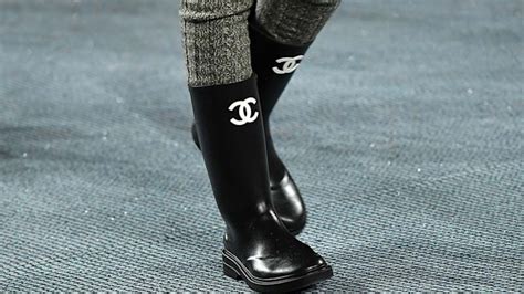 The Chanel AW22 wellies cemented the indie sleaze trend for 2022